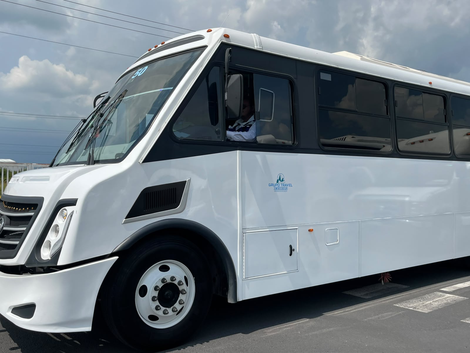 Autobús de 45 pasajeros